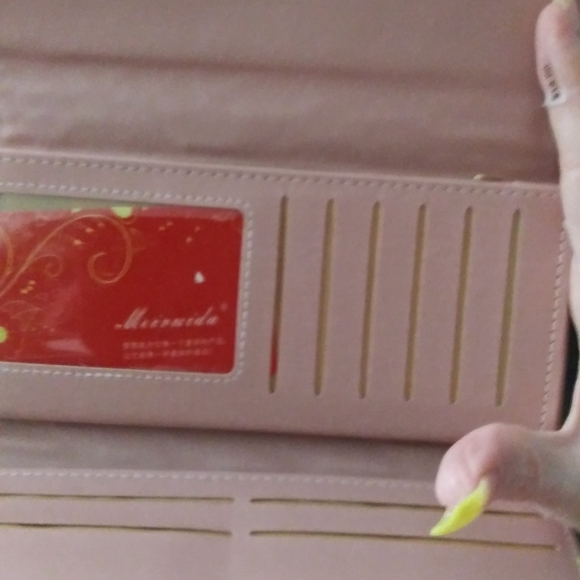 Wallets - Picture 2 of 3